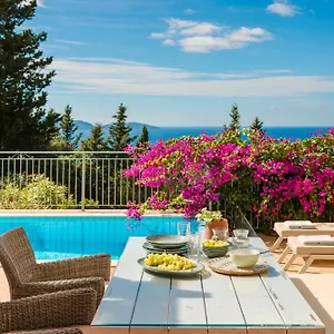  Villa Rosepetra